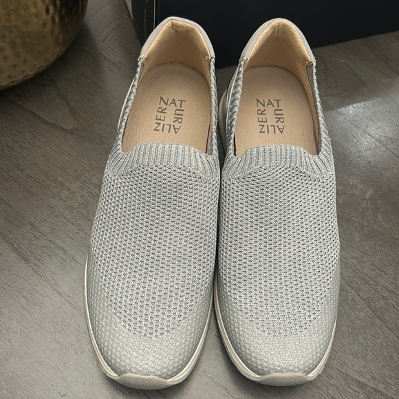 Naturalizer Lafayette French Knit Slip-On Sneakers - Picture 4 of 9